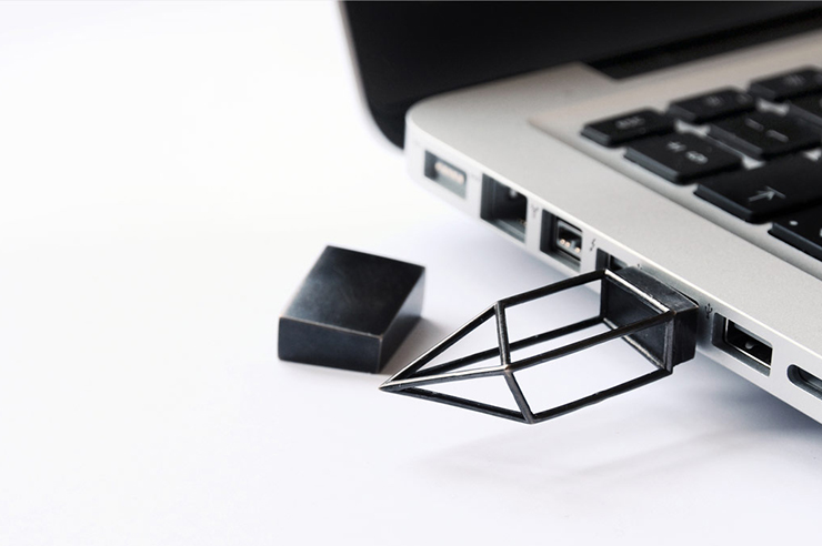 Stylish tech accessories | nathalie.ie