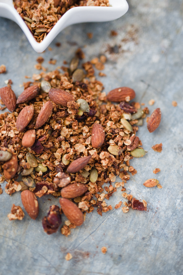 home-made granola | nathalie.ie