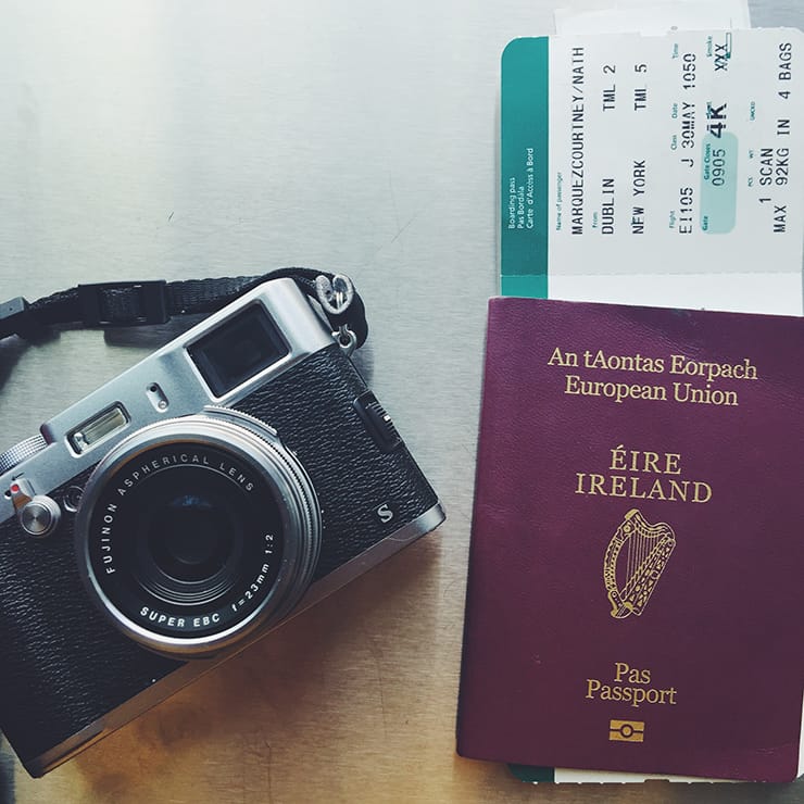 Travelling, camera in hand | nathalie.ie