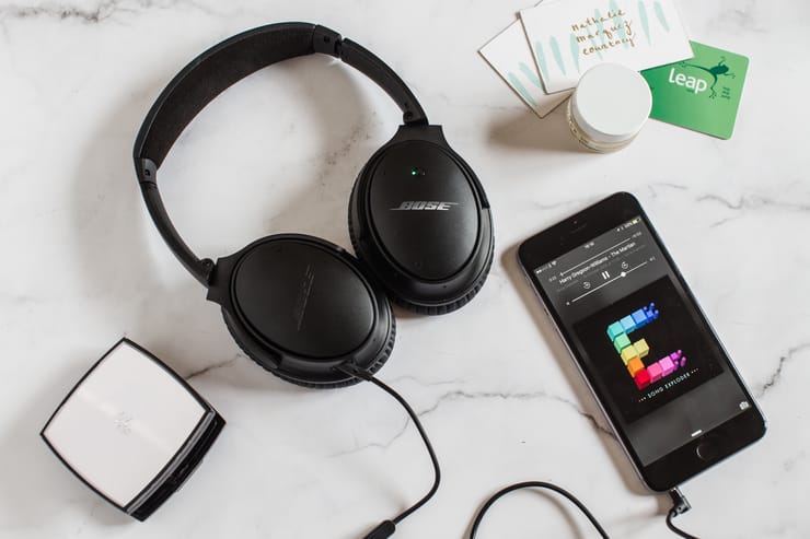 Bose Quiet Comfort 25 headphones | nathalie.ie